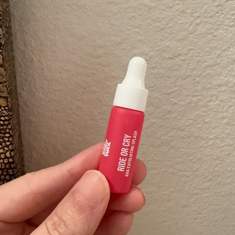 crybaby wax Ride or Cry AHA Exfoliating Splash ingrow hair treatment 5ml